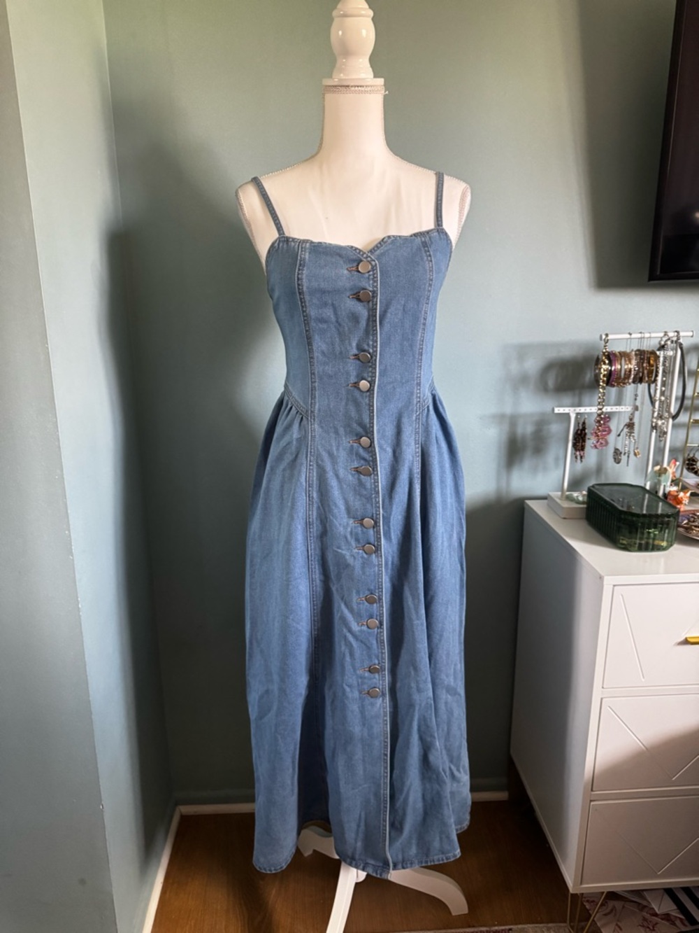 NWOT Button-Front Denim Maxi Dress Country Denim Small